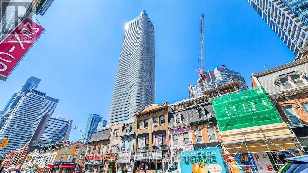 Property Photo: 11 Wellesley Street 3401 ON M4Y 1E8