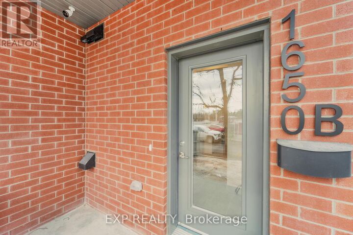 Property Photo:  1650 Scott Street B  ON K1Y 0S7 