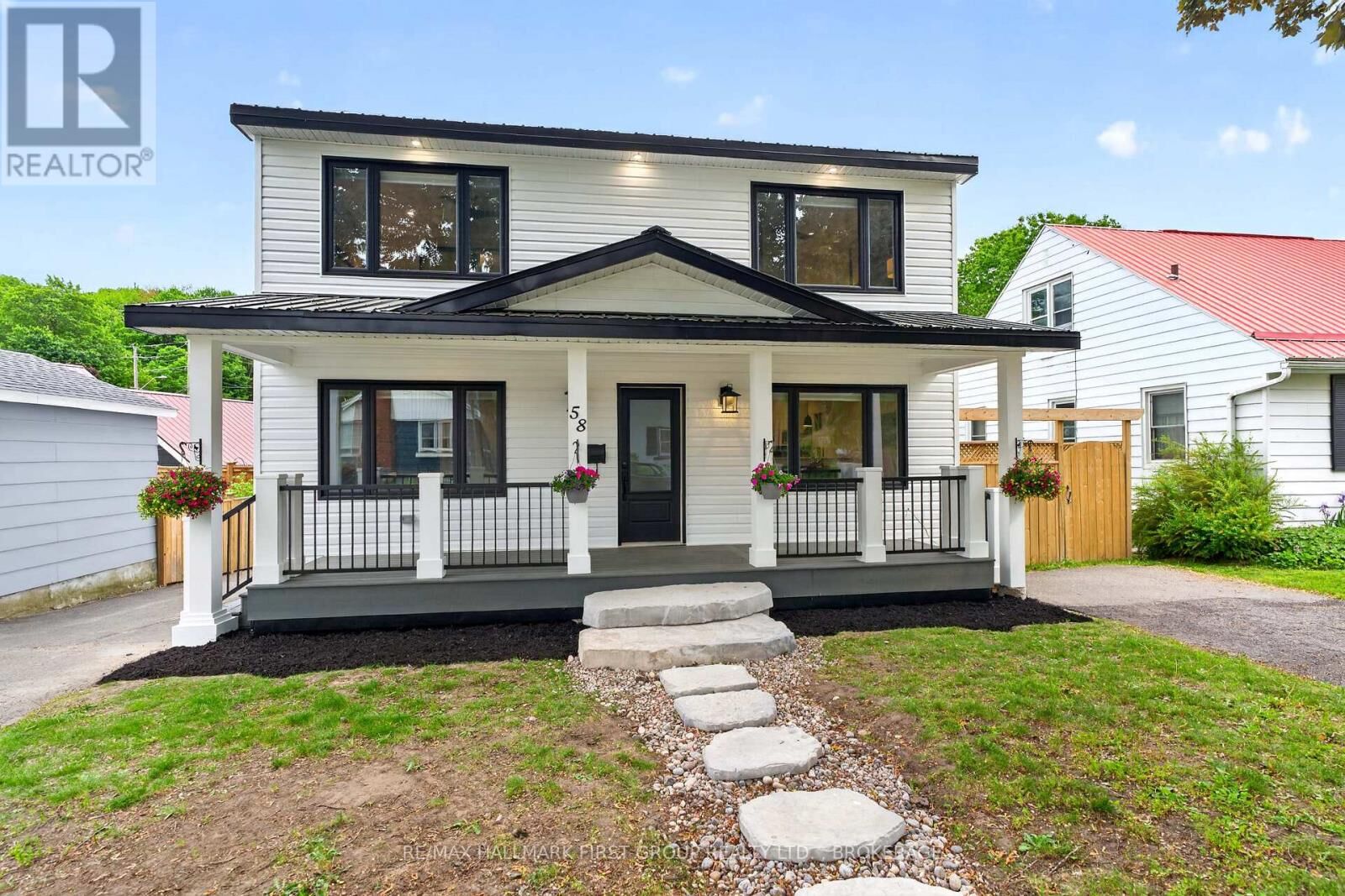 Property Photo:  58 Wright Crescent  ON K6V 3W8 