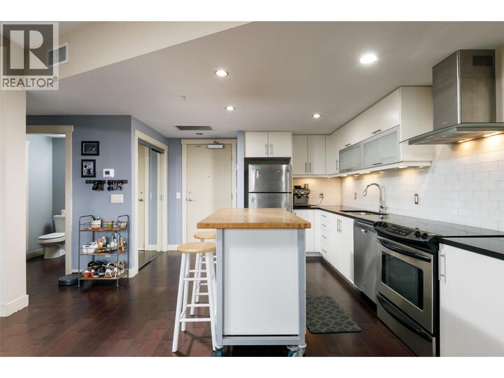 Property Photo:  700 Martin Avenue 203  BC V1Y 6V3 