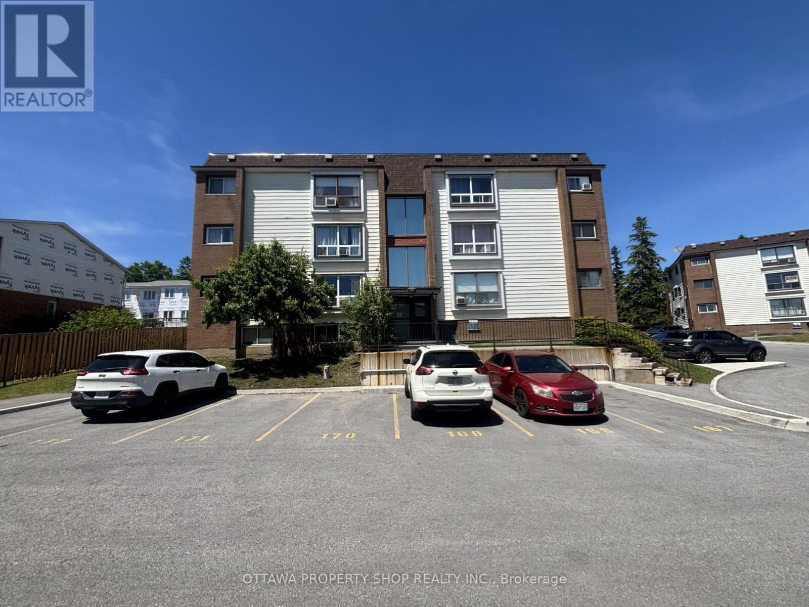 Property Photo:  47 Sumac Street 14  ON K1J 7T7 