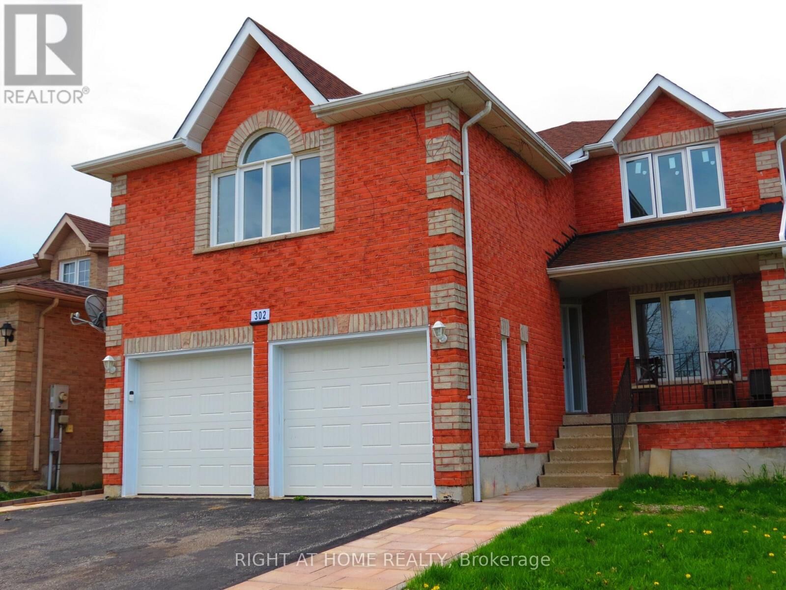 Property Photo: 302 Stanley Street ON L4M 6X6