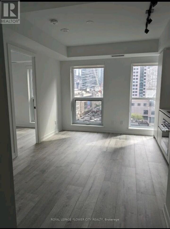 Property Photo:  327 King Street West 704  ON M5V 0W7 