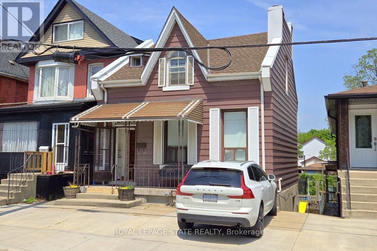 Property Photo:  170 Cannon Street West  ON L8R 2C1 