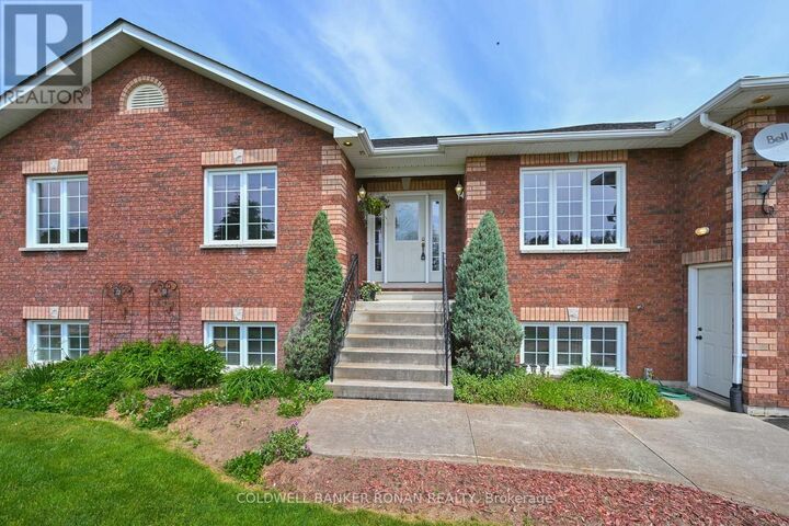 Property Photo: 28 Fisher Drive ON L0M 1J0