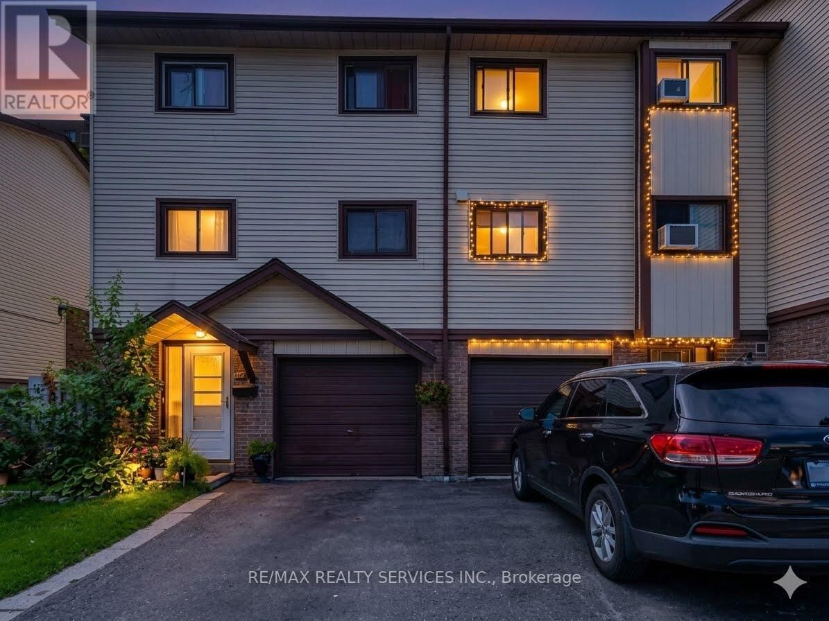Property Photo: 11 McCallum Court ON L6V 3V6