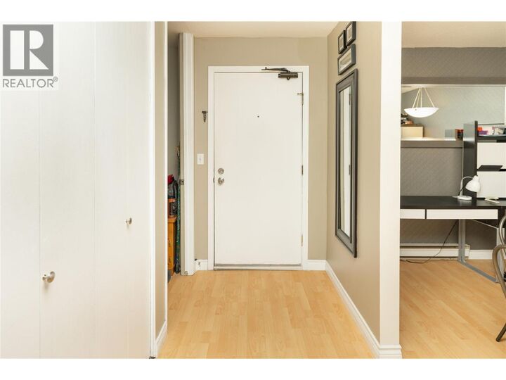 Property Photo:  1640 Ufton Court 302  BC V1Y 8L5 
