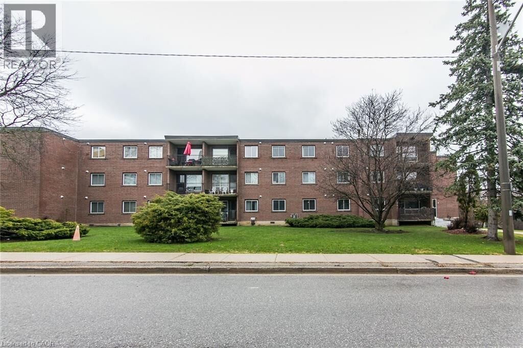 Photo de la propriété:  4 Avalon Place 308  ON N2M 4N9 