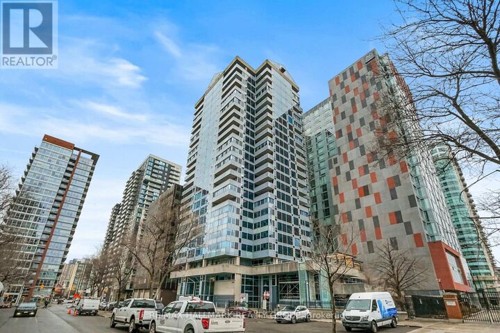 Property Photo: 160 George Street 1404 ON K1N 9M2