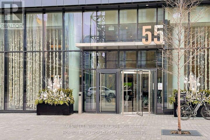 Property Photo:  55 Cooper Street 5008  ON M5E 0G1 
