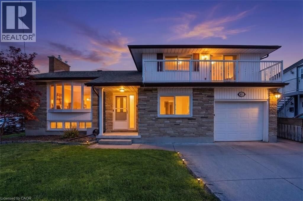 Property Photo: 41 Albert Street West ON L2V 2G4