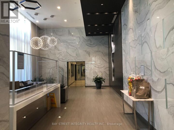 Property Photo:  5180 Yonge Street 2206  ON M2N 0K5 