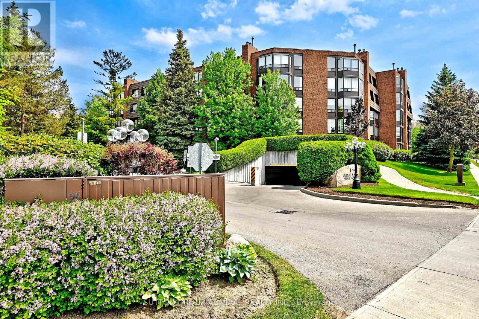 Property Photo: 255 The Donway West 321 ON M3B 3M3