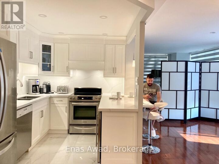 Property Photo: 2287 Lake Shore Boulevard West 603 ON M8V 3Y1
