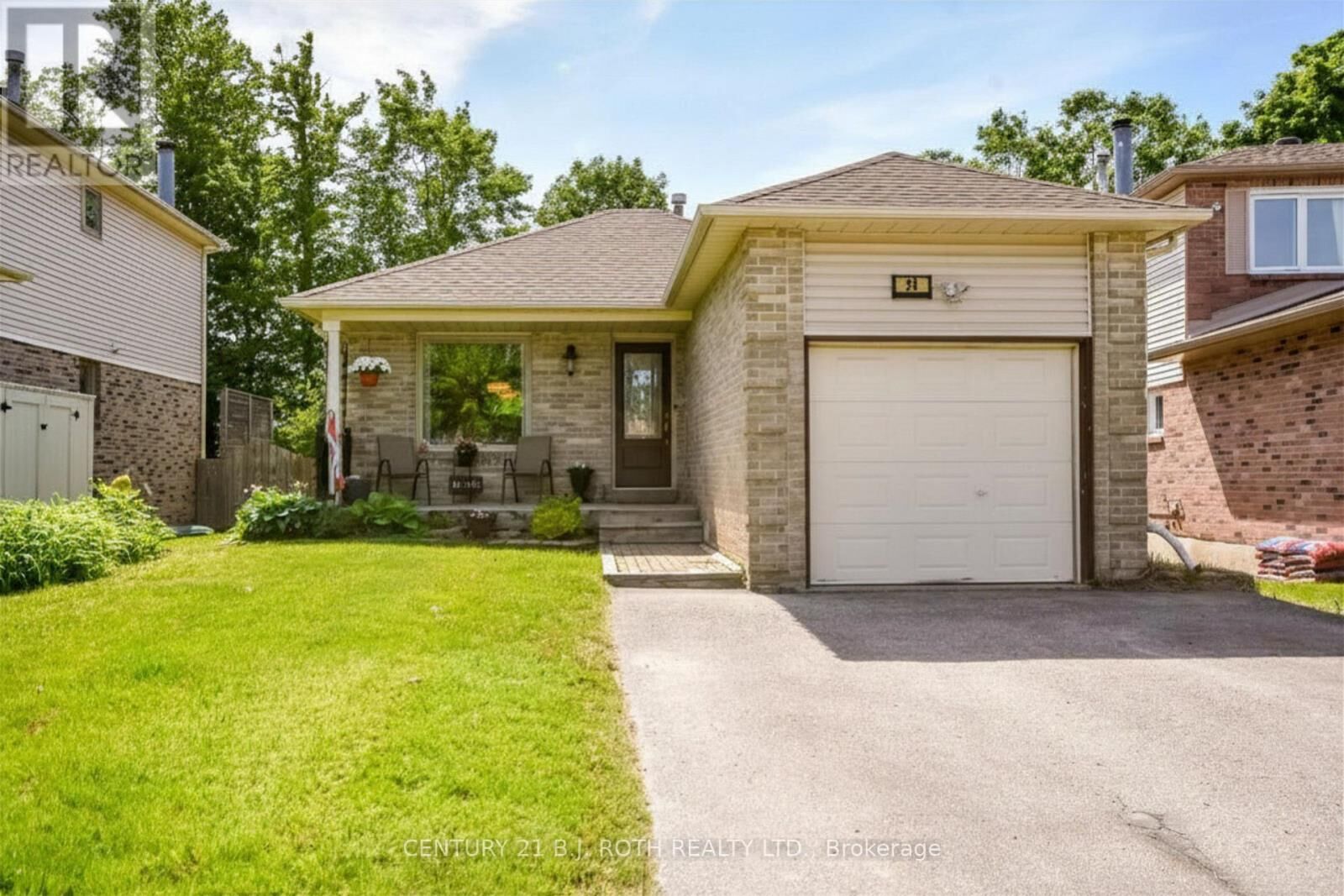 Property Photo:  24 Pae Drive  ON L4N 7N7 