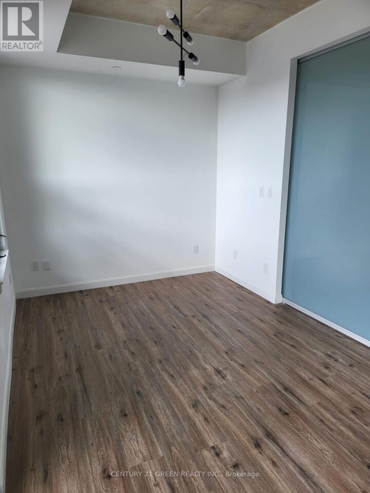 Property Photo: 7 Erie Avenue 309 ON N3S 0K5