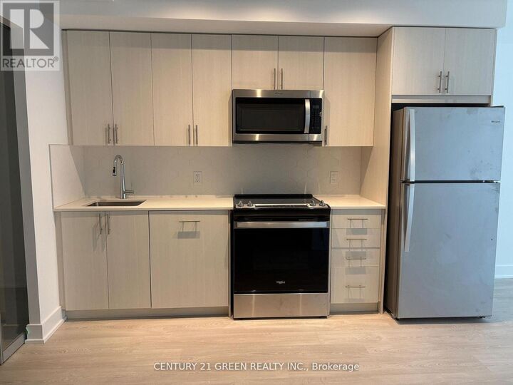 Property Photo: 2545 Simcoe Street North 219 ON L1L 0W3