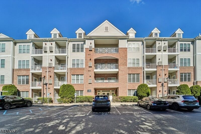 Property Photo:  1118 Wharton Ct 118  NJ 07457 