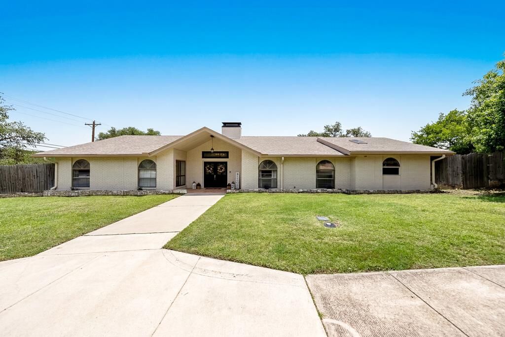 Property Photo: 443 Coronado Dr TX 78028