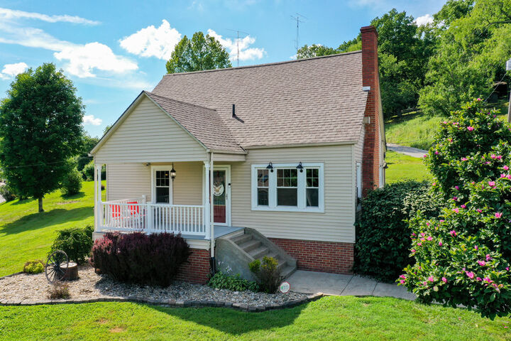 Property Photo:  109 Parman Street  KY 40741 