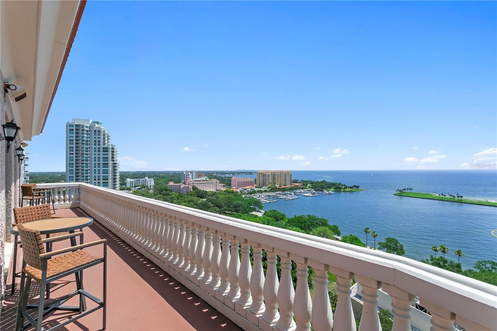 Property Photo: 288 Beach Drive NE Ph-2A FL 33701