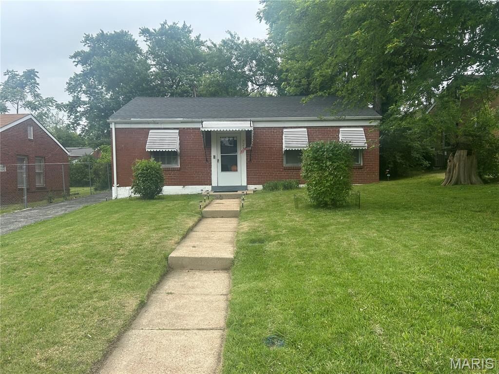 Property Photo:  7217 Mallard Drive  MO 63133 