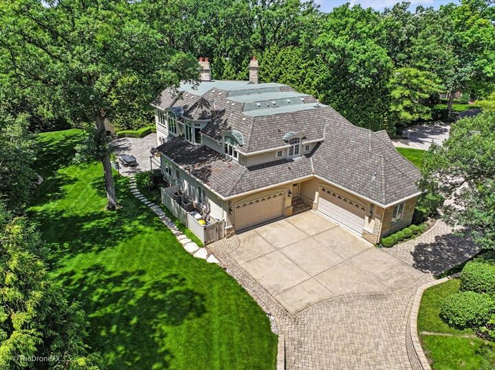 Property Photo:  12 Carlisle Drive  IL 60523 