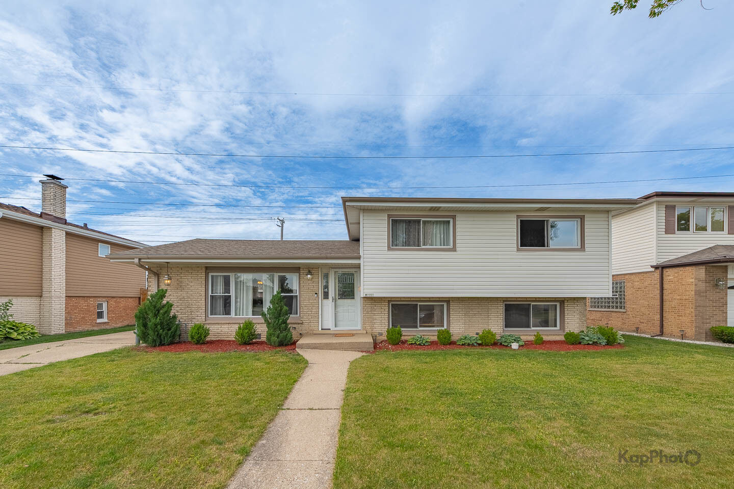 Property Photo: 8142 W Lyons Street IL 60714