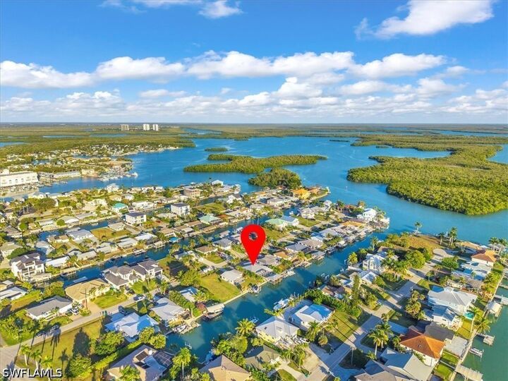 Property Photo: 128 San Salvador Street FL 34113