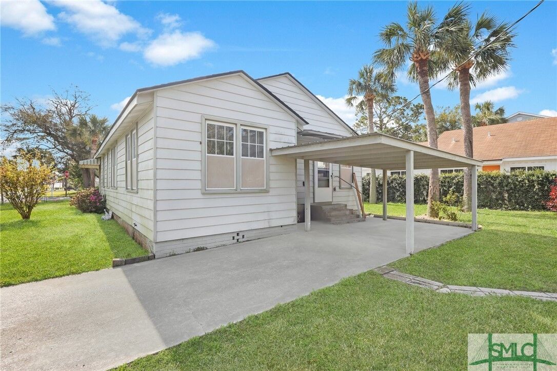 Property Photo: 1401 Jones Avenue GA 31328