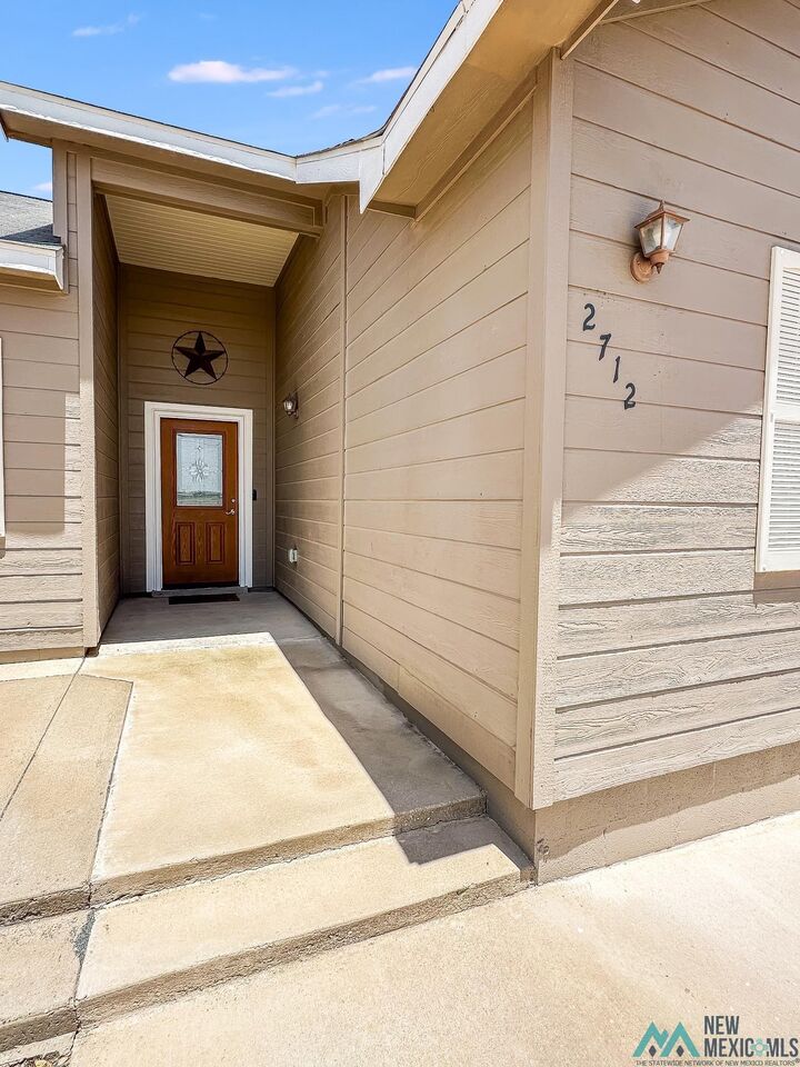 Property Photo:  2712 Garden Street  NM 88220 