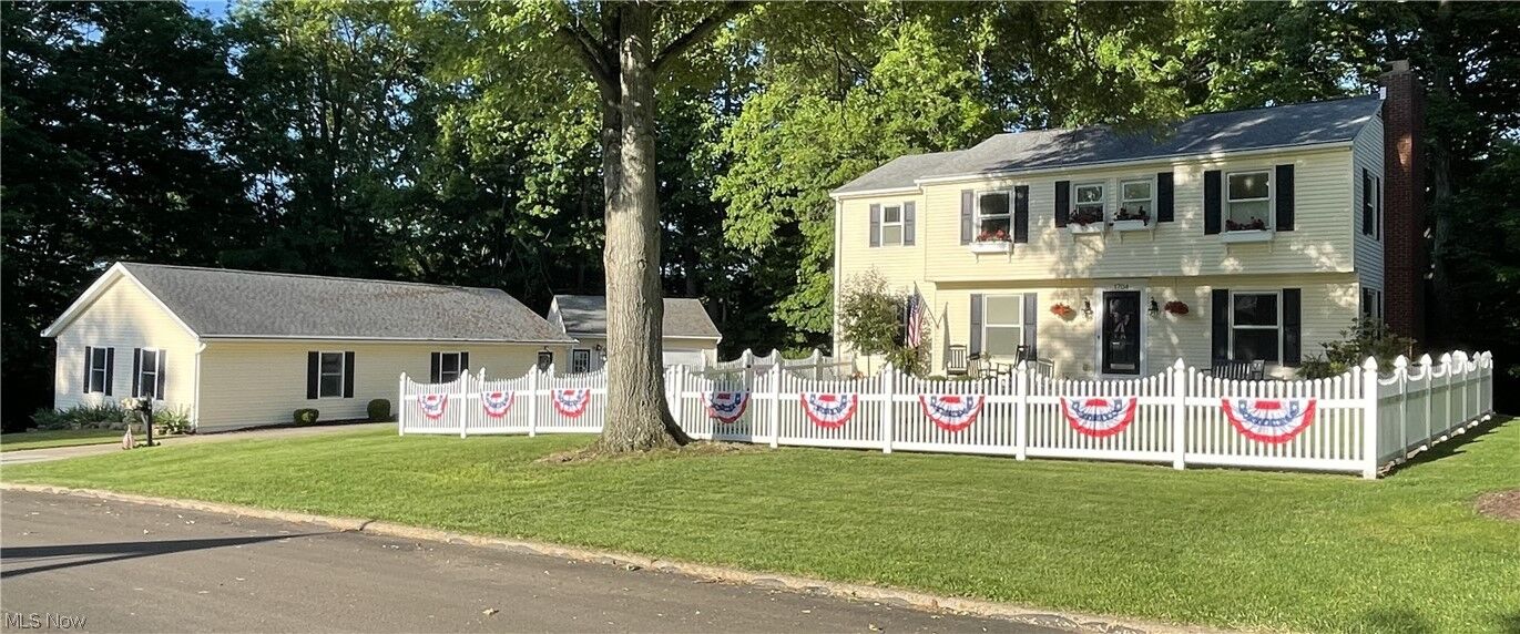 Property Photo: 1704 N 14th Street OH 43725
