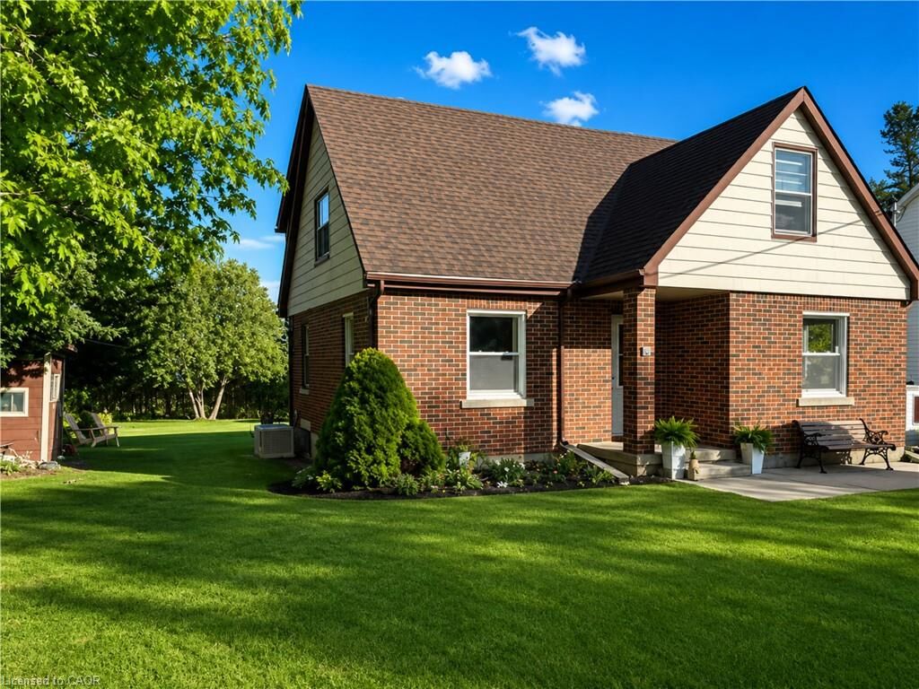 Property Photo:  15 Barrett Avenue  ON N1R 3A1 