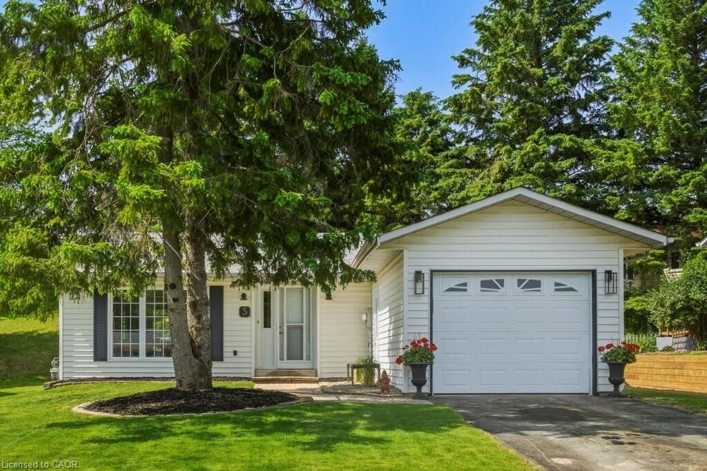 Property Photo: 5 Cedar Court ON L0G 1W0