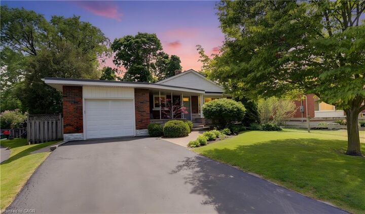 71 Pinecrest Drive — photo 1