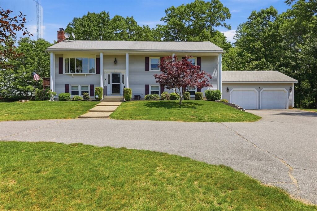 Property Photo:  5 Dix Road  MA 01938 