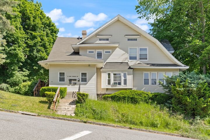 Property Photo:  71 Park Terrace Rd 5  MA 01604 