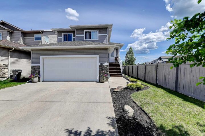 Photo de la propriété:  9427 Willow Drive  AB T8X 0G9 