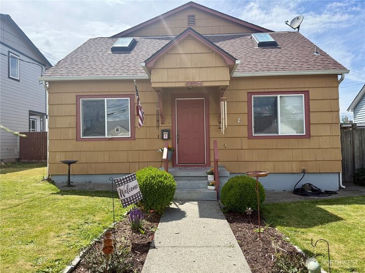 Property Photo:  4624 E B Street  WA 98404 