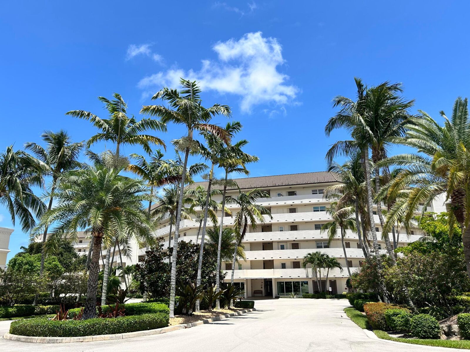 Property Photo: 400 N Federal Highway 107 FL 33441
