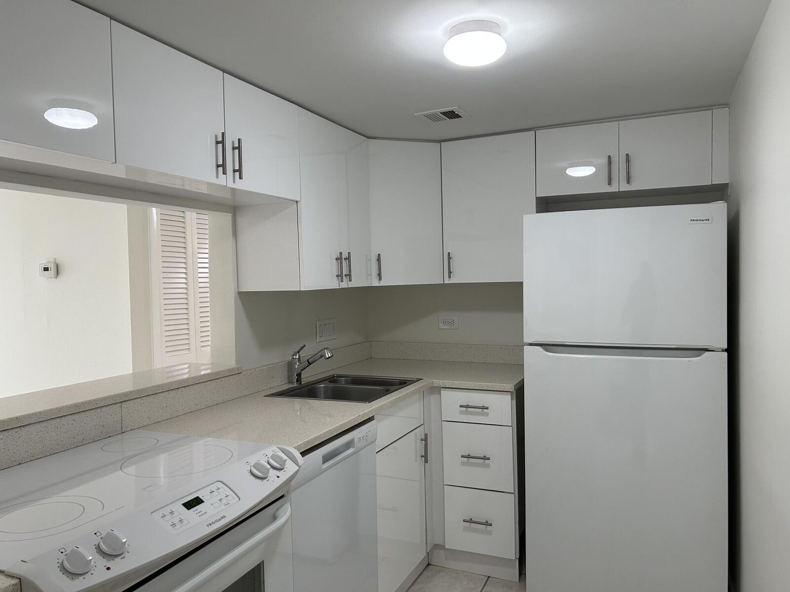 Property Photo:  620 NW 13th Street 15  FL 33486 
