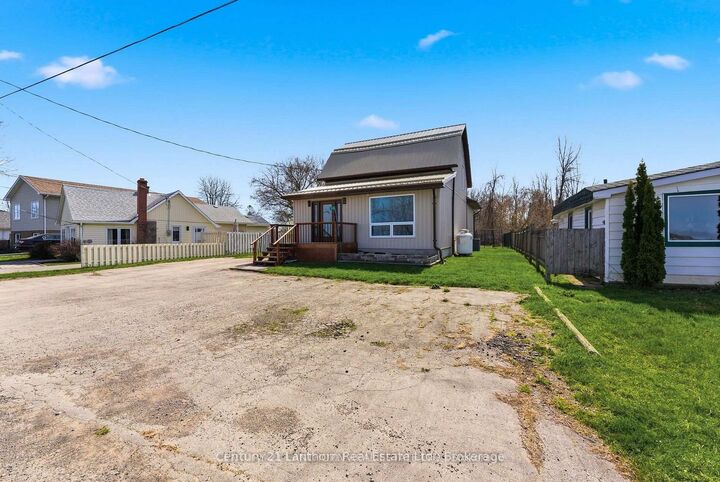Property Photo:  115 Ridley Street  ON K8N 4Z1 