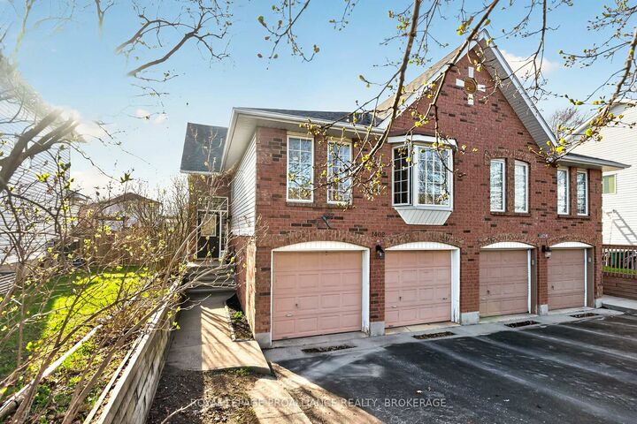 1402 Thornwood Crescent — photo 1