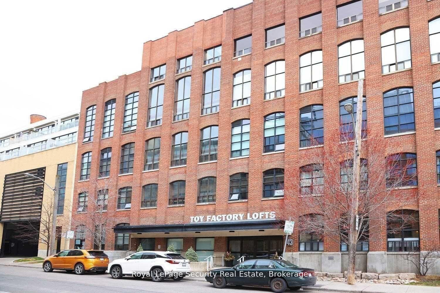Property Photo: 43 Hanna Avenue 208 ON M6K 1X1