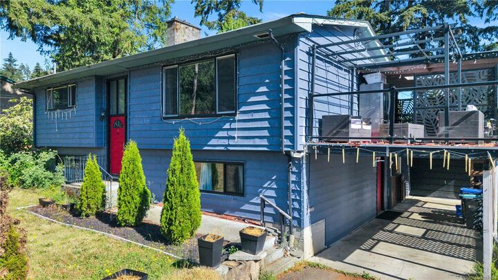 Property Photo: 2230 Hemer Rd BC V9X 1G4