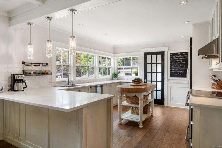 Property Photo: 1145 Meares St BC V8V 3J9