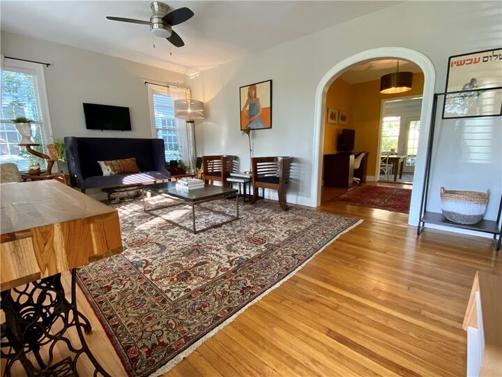 Property Photo: 1707 Newfield Lane TX 78703