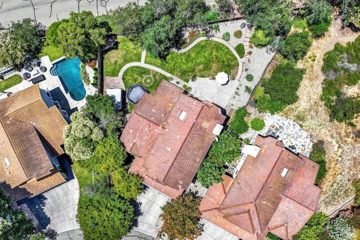 Property Photo: 2469 Bay Hill Circle CA 94534