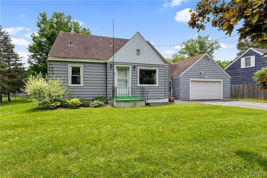 Property Photo:  116 E Richmond Road  NY 13057 