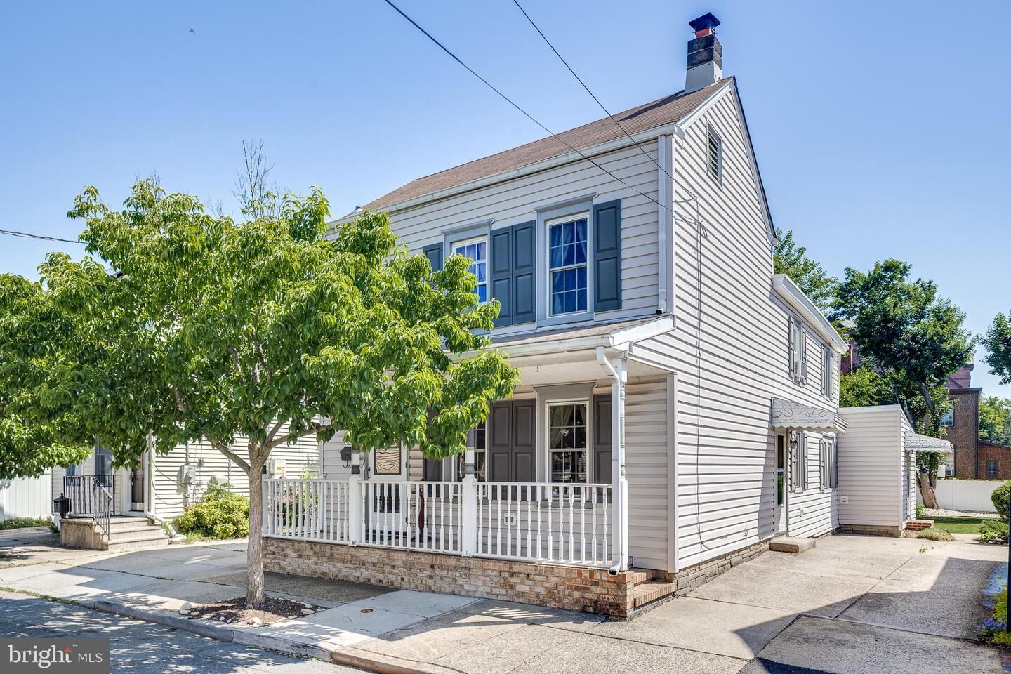 Property Photo:  415 Prince Street  NJ 08505 